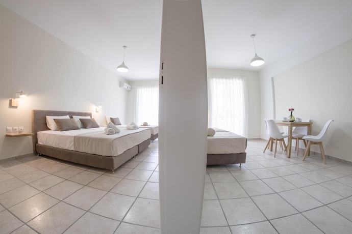 Imagen de la habitación del Hotel Pinelopi. Foto 11