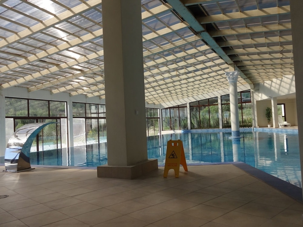 Imagen de la piscina del Hotel Pinerose Resort. Foto 18
