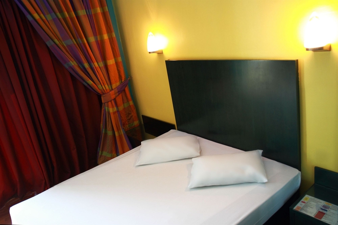 Imagen de la habitación del Hotel Pines. Foto 4