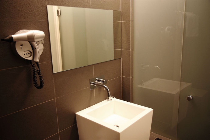 Imagen de la habitación del Hotel Pines. Foto 11