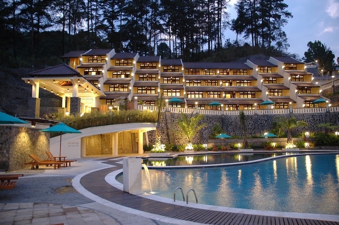 Imagen general del Hotel Pines Garden Resort. Foto 1
