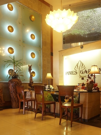 Imagen de los interiores del Hotel Pines Garden Resort. Foto 18