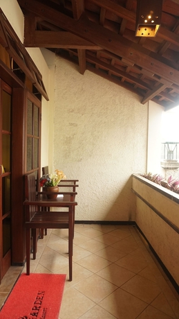 Imagen de la habitación del Hotel Pines Garden Resort. Foto 16