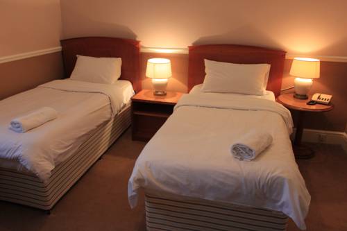 Imagen de la habitación del Hotel Pines Luton Airport. Foto 10