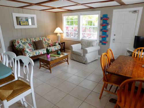 Imagen de la habitación del Hotel Pines & Palms Resort. Foto 11