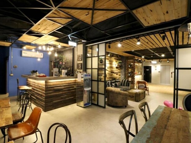 Imagen de los interiores del Hotel Pinestone Inn. Foto 31