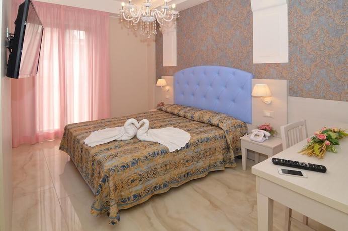 Imagen de la habitación del Hotel Pineta, Bellaria-Igea Marina. Foto 6