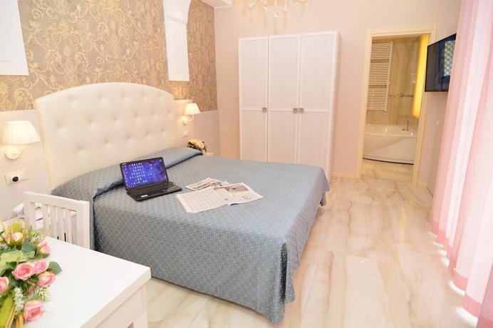 Imagen de la habitación del Hotel Pineta, Bellaria-Igea Marina. Foto 11