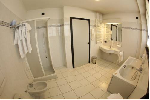 Imagen de la habitación del Hotel Pineta. Foto 4