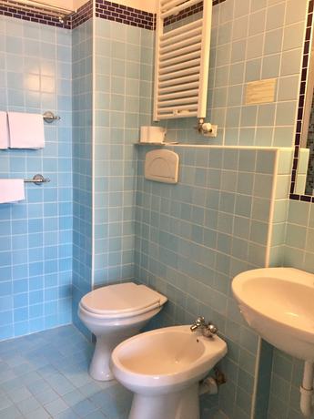 Imagen de la habitación del Hotel Pineta, Ischia. Foto 8