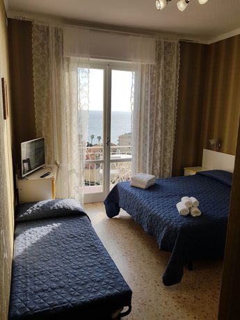 Imagen de la habitación del Hotel Pineta, Laigueglia. Foto 2