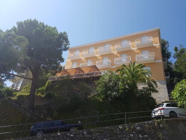 Imagen general del Hotel Pineta, Laigueglia. Foto 1
