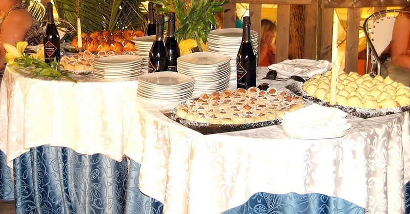 Imagen del bar/restaurante del Hotel Pineta, San Menaio. Foto 6