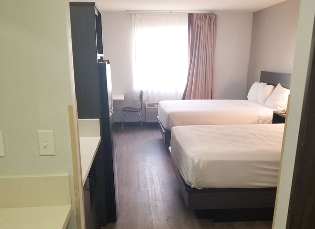 Imagen de la habitación del Hotel Pinetop Studio Suites. Foto 10