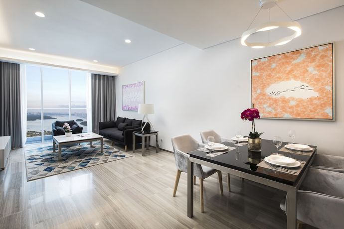 Imagen de la habitación del Hotel Pinetree Marina Resort. Foto 11