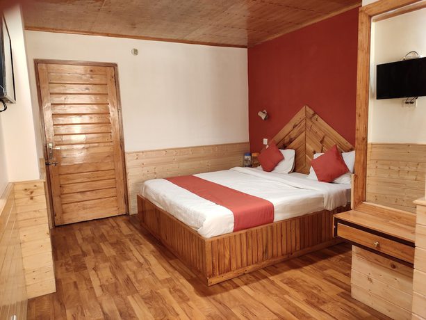 Imagen de la habitación del Hotel Pineview Shimla. Foto 9