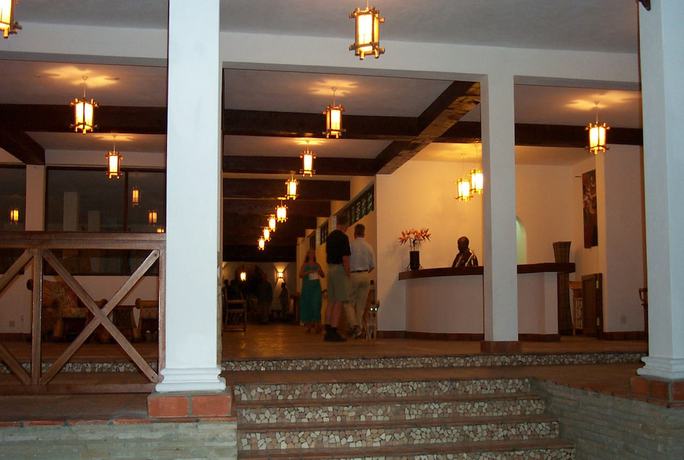 Imagen de los interiores del Hotel Pinewood Beach Resort And Spa. Foto 18