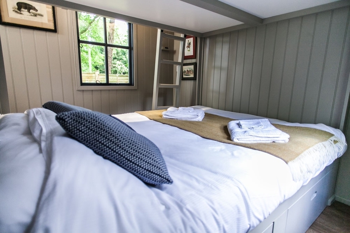 Imagen de la habitación del Hotel Pinewood Camping Pods - At Port Lympne Reserve. Foto 4