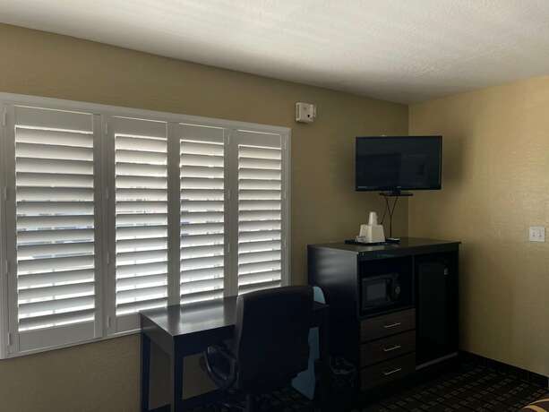 Imagen general del Hotel Pinewood Inn. Foto 2
