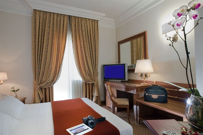 Imagen de la habitación del Hotel Pinewood Rome. Foto 5