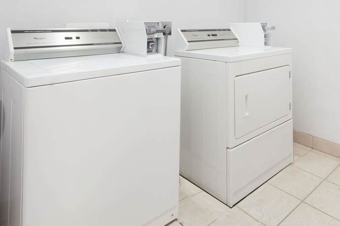 Imagen de los interiores del Hotel Piney Woods. Foto 17