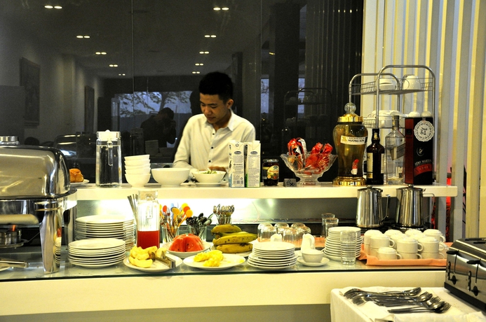 Imagen del bar/restaurante del Hotel Ping Hanoi. Foto 4