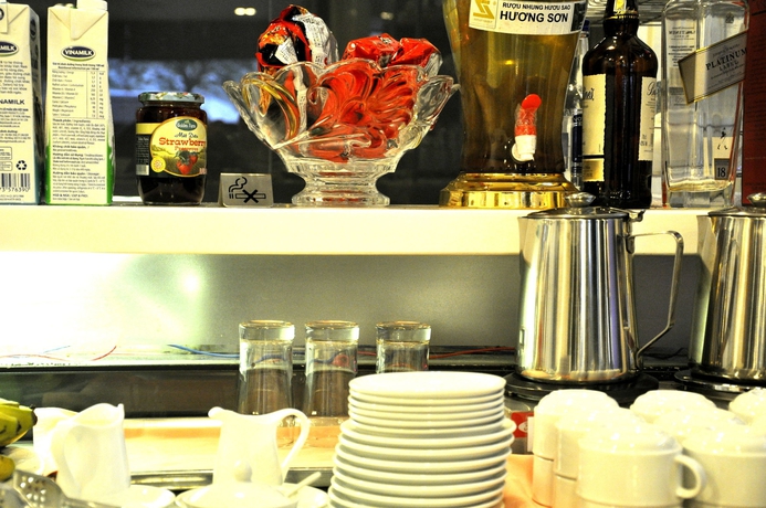 Imagen del bar/restaurante del Hotel Ping Hanoi. Foto 6