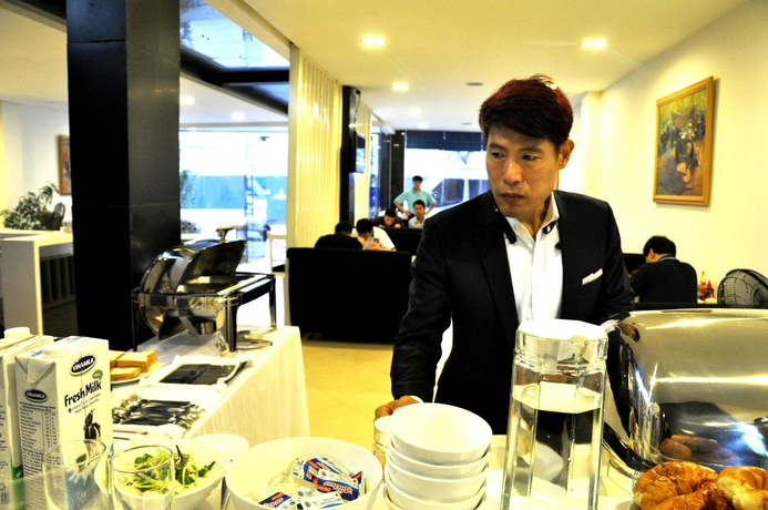 Imagen del bar/restaurante del Hotel Ping Hanoi. Foto 8