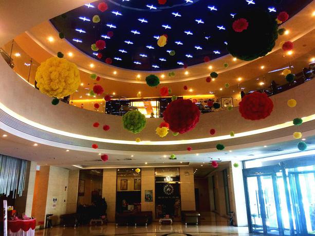Imagen de los interiores del Hotel Ping Hu. Foto 8