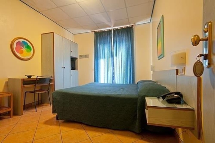 Imagen de la habitación del Hotel Ping Pong. Foto 6