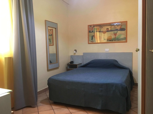 Imagen de la habitación del Hotel Ping Pong. Foto 12