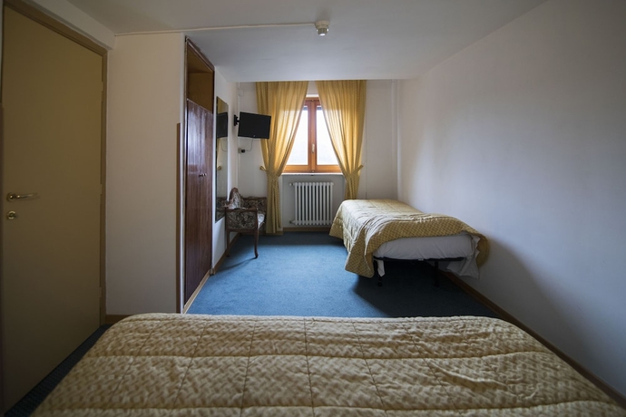 Imagen de la habitación del Hotel Pinguino. Foto 15