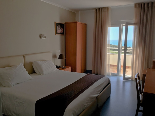 Imagen de la habitación del Hotel Pinhalmar. Foto 2
