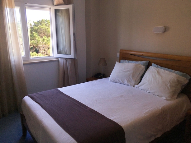 Imagen de la habitación del Hotel Pinhalmar. Foto 8