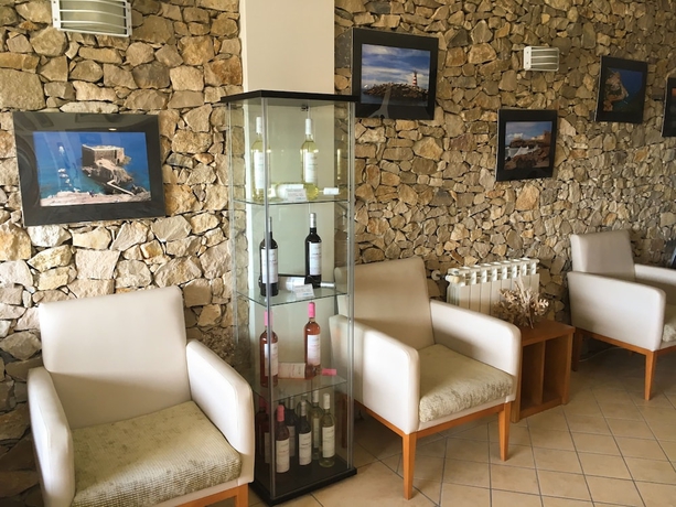 Imagen de los interiores del Hotel Pinhalmar. Foto 15