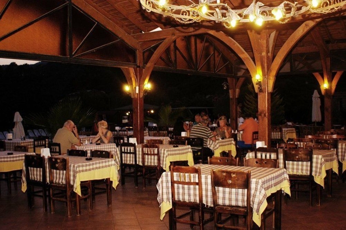 Imagen del bar/restaurante del Hotel Pink Palace. Foto 4