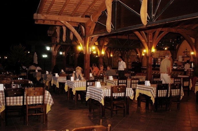 Imagen del bar/restaurante del Hotel Pink Palace. Foto 5