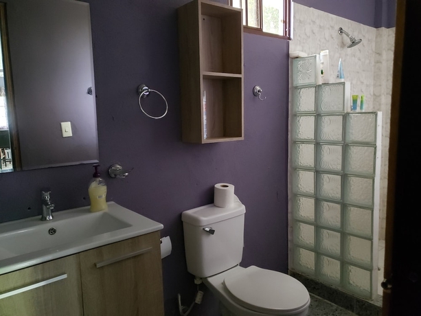Imagen de la habitación del Hotel Pink Palace Panama. Foto 11