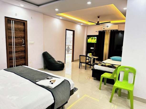 Imagen de la habitación del Hotel Pink Paradise Gorakhpur. Foto 2