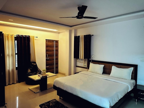 Imagen de la habitación del Hotel Pink Paradise Gorakhpur. Foto 4