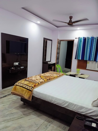 Imagen de la habitación del Hotel Pink Paradise Gorakhpur. Foto 5