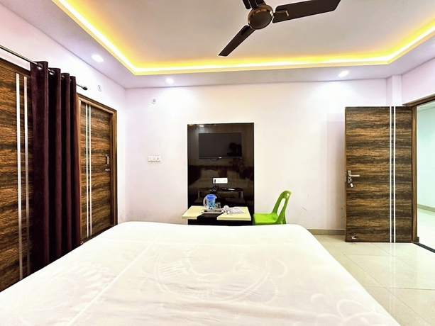 Imagen de la habitación del Hotel Pink Paradise Gorakhpur. Foto 9