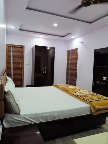 Imagen de la habitación del Hotel Pink Paradise Gorakhpur. Foto 14
