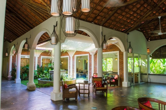 Imagen de la piscina del Hotel Pinkcoco Uluwatu - Constant Surprises - For Cool Adults Only. Foto 13