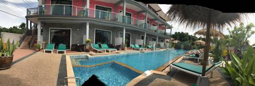 Imagen de la habitación del Hotel Pinky Bungalow Resort. Foto 9