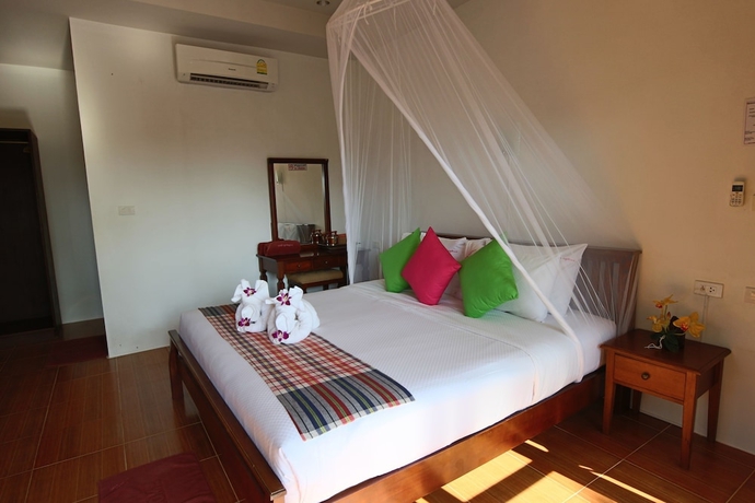 Imagen de la habitación del Hotel Pinky Bungalows Resort. Foto 2