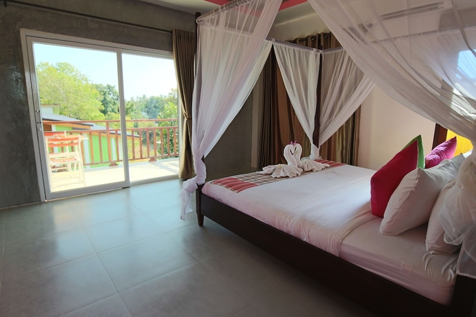 Imagen de la habitación del Hotel Pinky Bungalows Resort. Foto 3