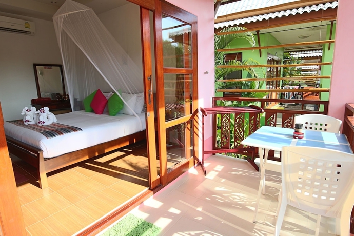 Imagen de la habitación del Hotel Pinky Bungalows Resort. Foto 5