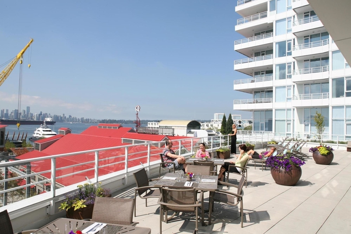 Imagen de los exteriores del Hotel Pinnacle At The Pier. Foto 5