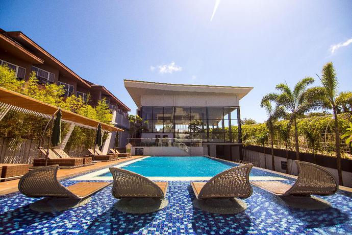 Imagen de la piscina del Hotel Pinnacle Boracay. Foto 20